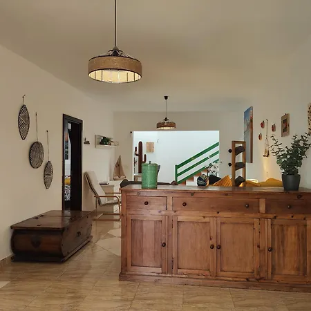 בית הארחה Nopasanada Tu Casa En Lanzarote