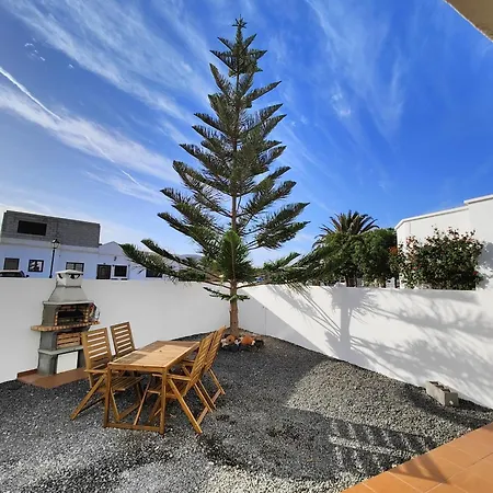 بيت ضيافة Nopasanada Tu Casa En Lanzarote