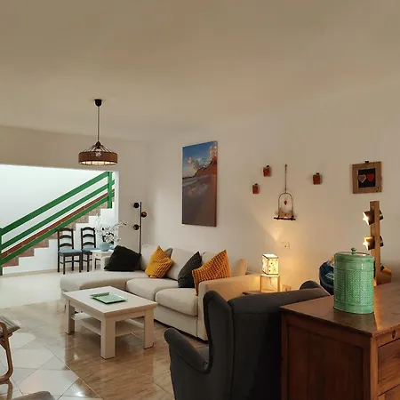 בית הארחה Nopasanada Tu Casa En Lanzarote